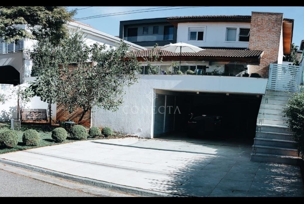 Casa, 4 quartos, 355 m² - Foto 1