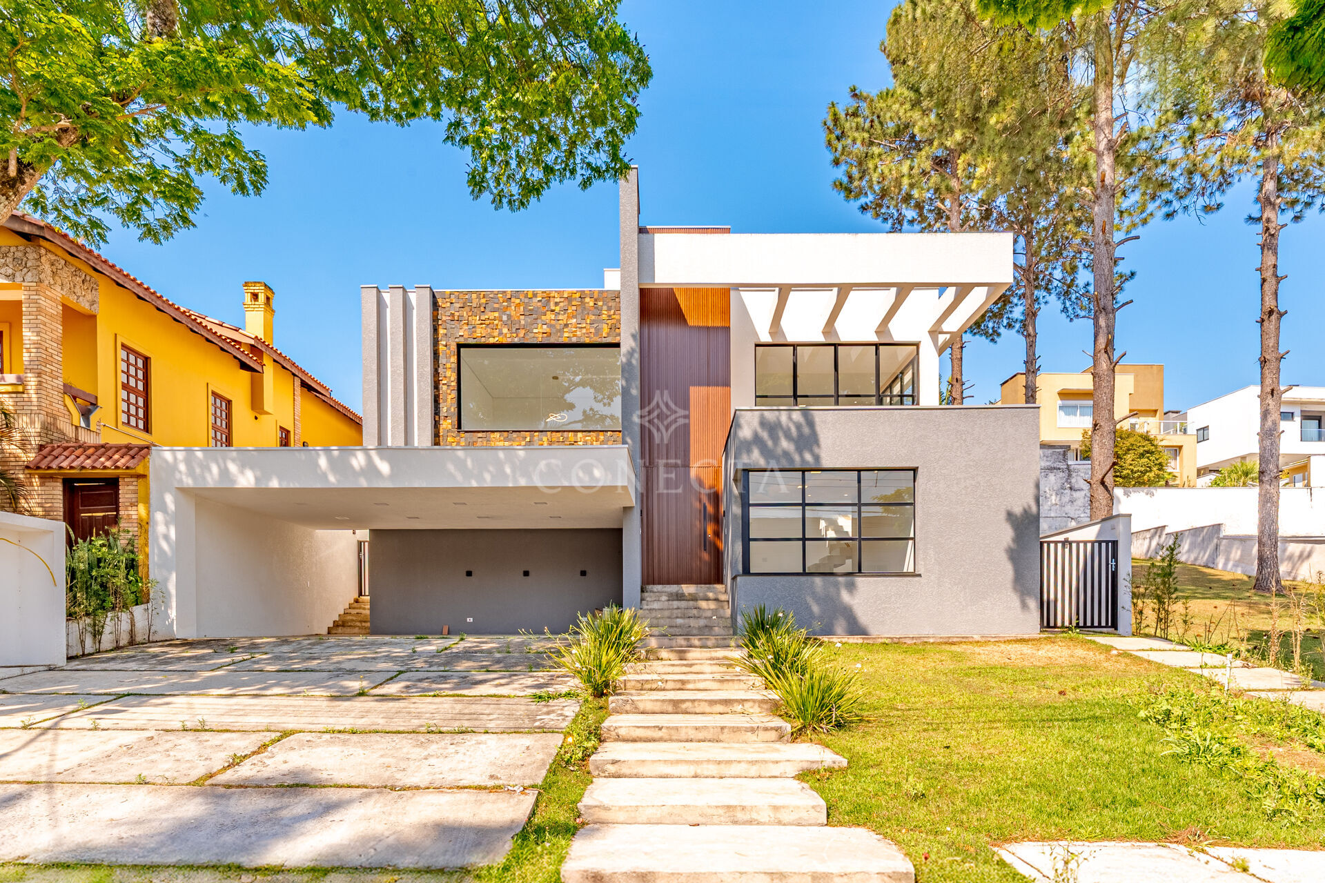 Casa, 4 quartos, 354 m² - Foto 1