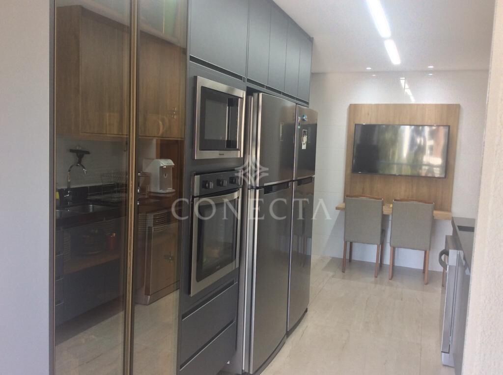 Apartamento à venda com 3 quartos, 228m² - Foto 12