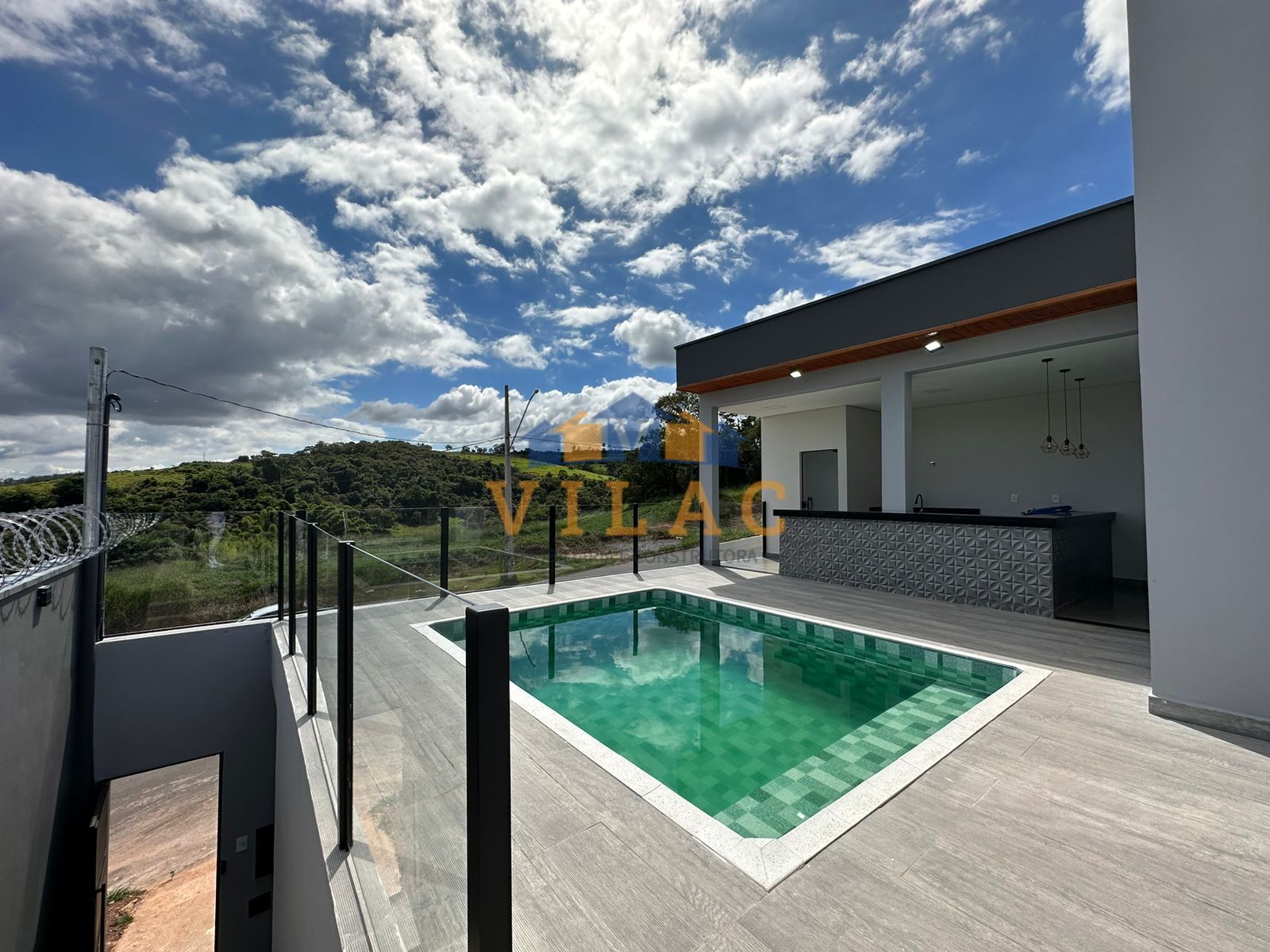 Casa à venda no bairro Jardim Bouganville em Varginha/MG