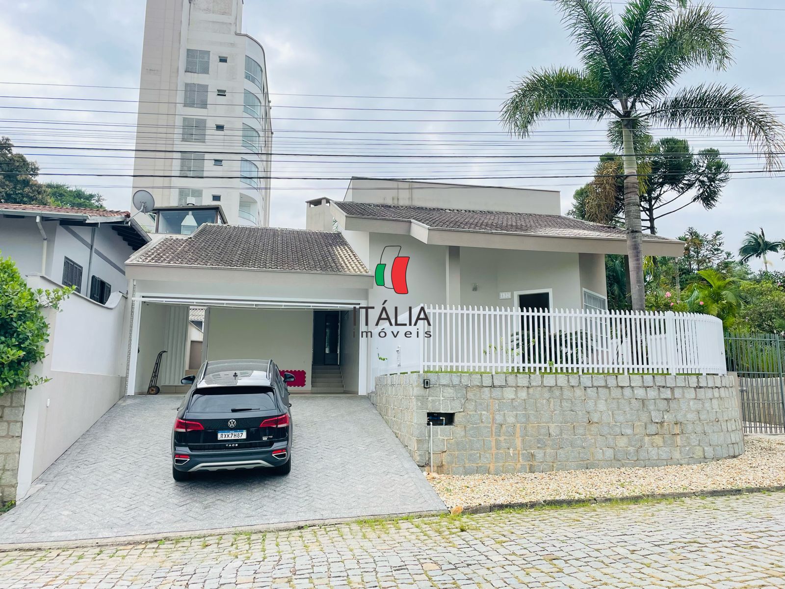 Casa de 3 quartos, 260m² no bairro Centro I, em Brusque | Eu Corretor