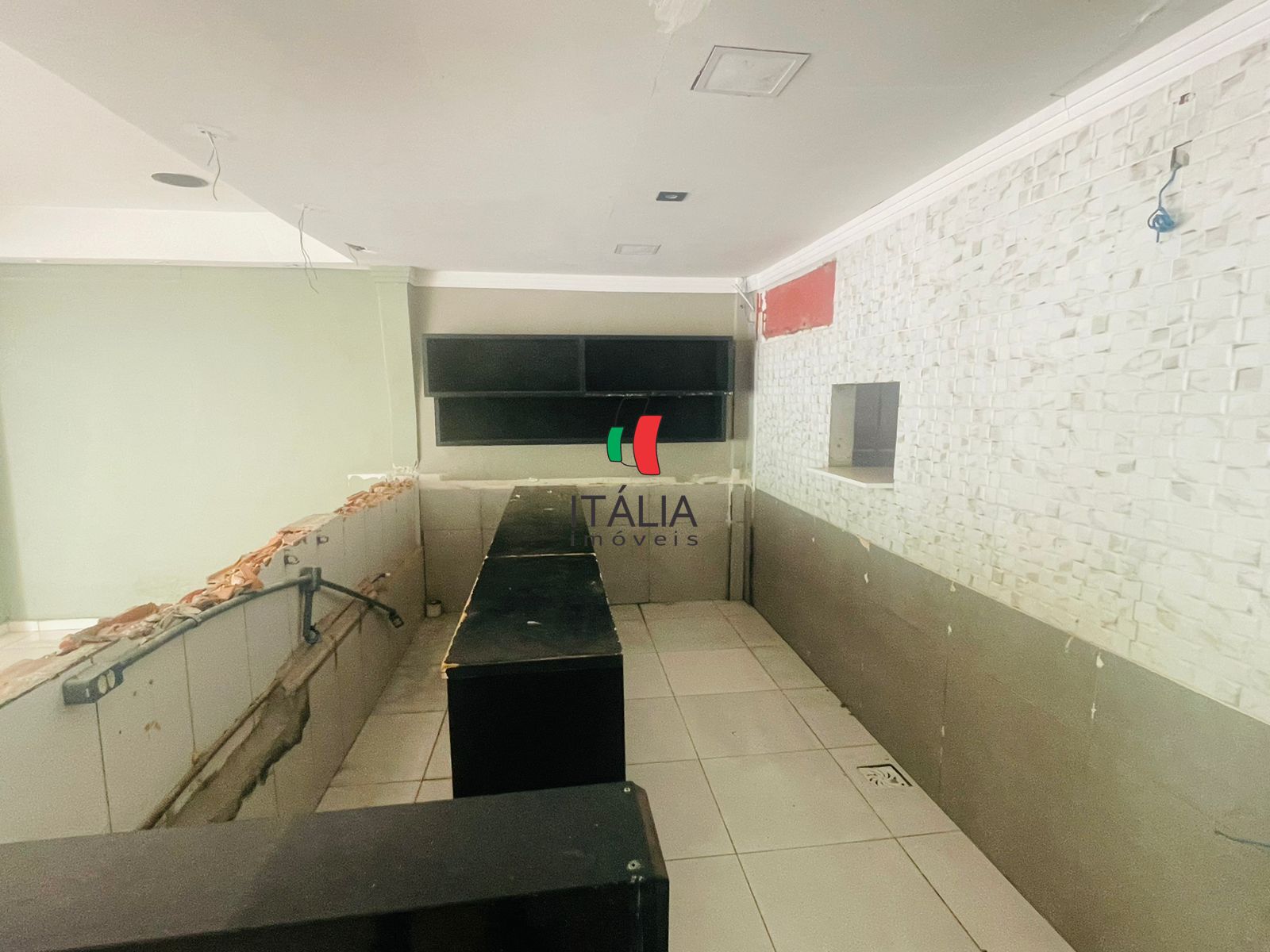 Sala Comercial de 275m² no bairro Jardim Maluche, em Brusque | Eu Corretor