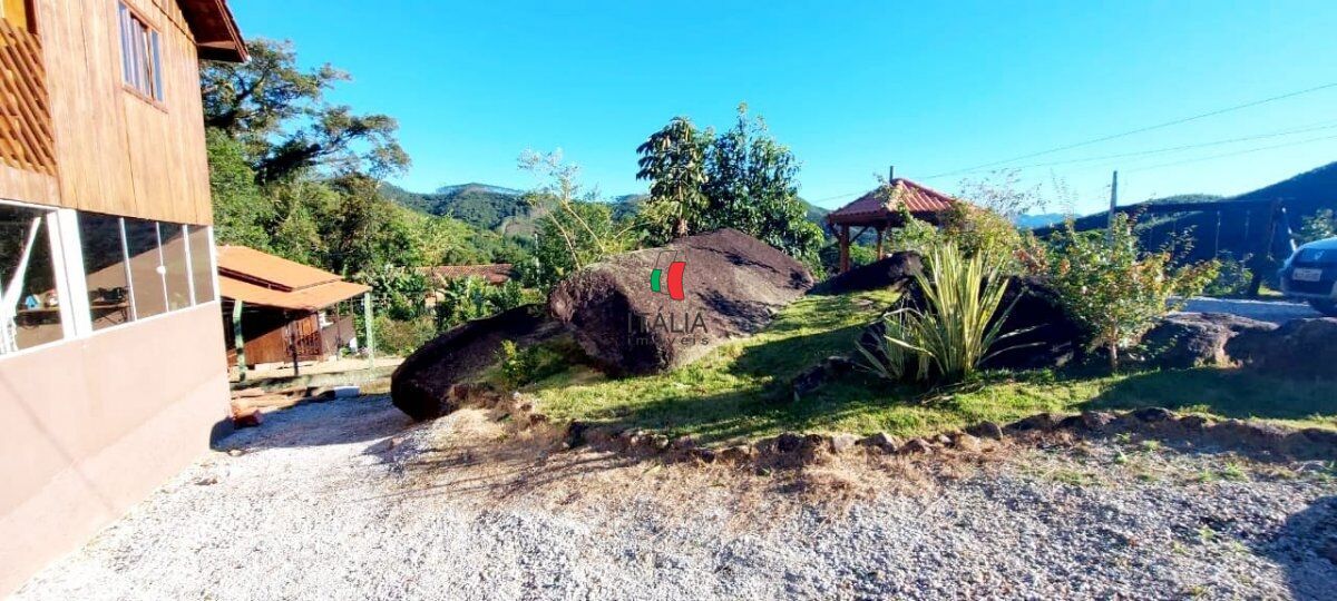 Fazenda/Sítios/Chácaras de 3 quartos, 1600m² no bairro Centro, em Botuverá | Eu Corretor