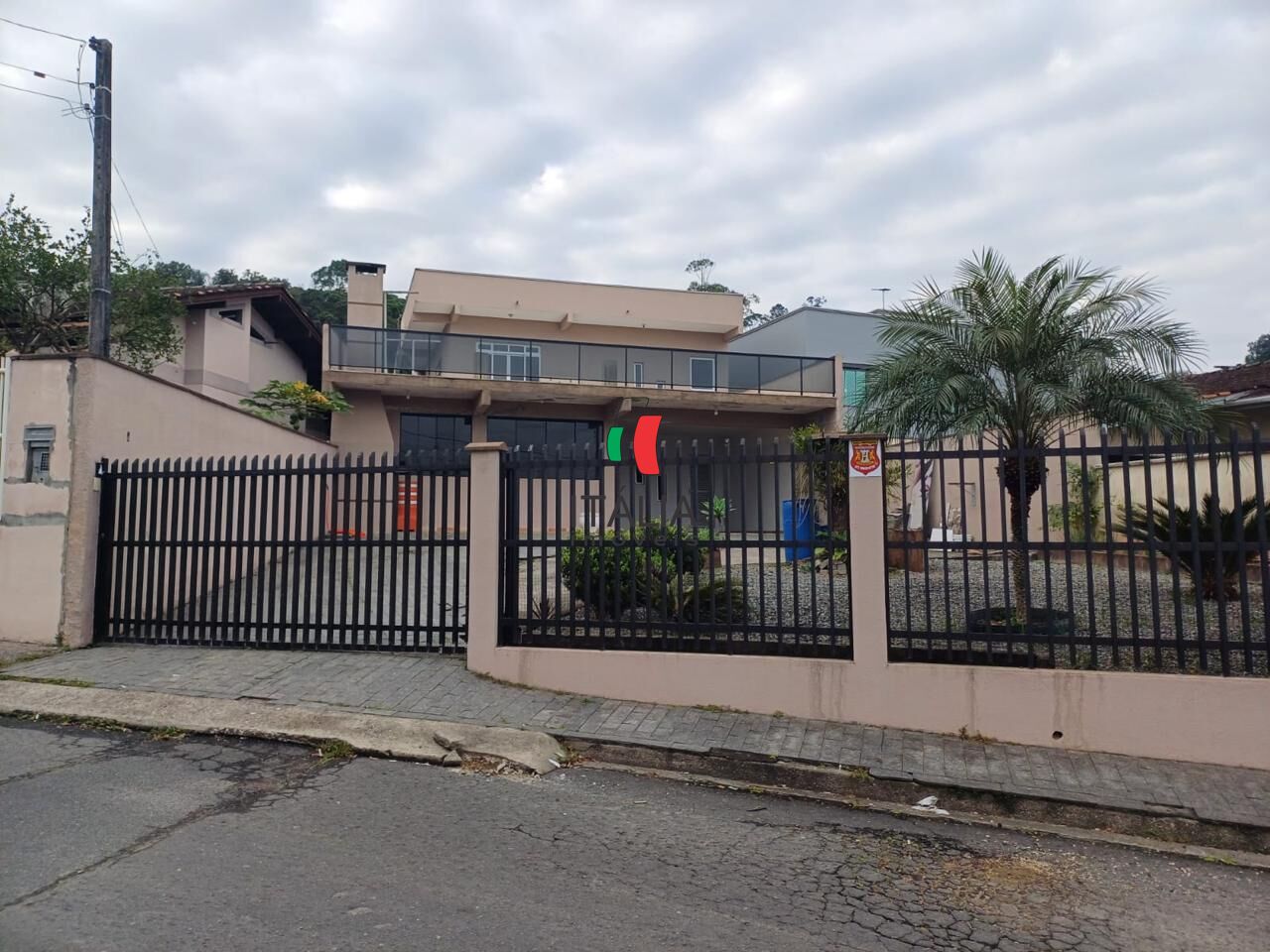 Casa de 3 quartos, 230m² no bairro Jardim Maluche, em Brusque | Eu Corretor