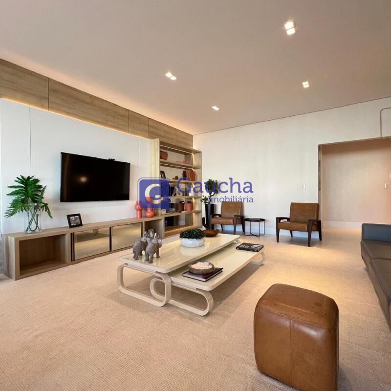 Apartamento à venda em Meia Praia, Itapema — Portal Chave Fácil