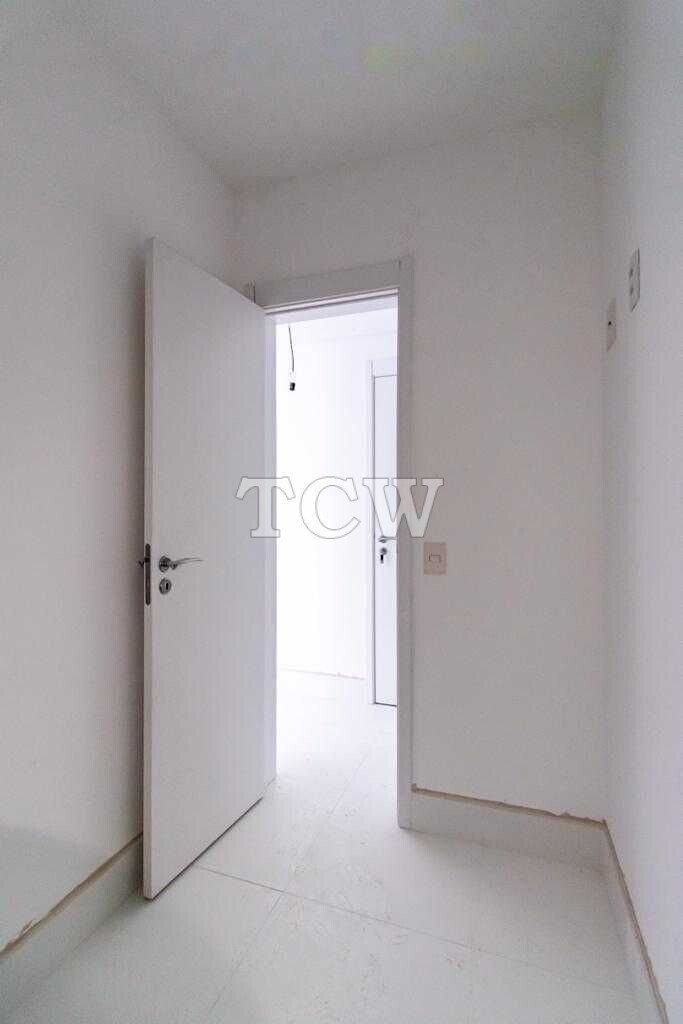 Apartamento à venda com 3 quartos, 160m² - Foto 11