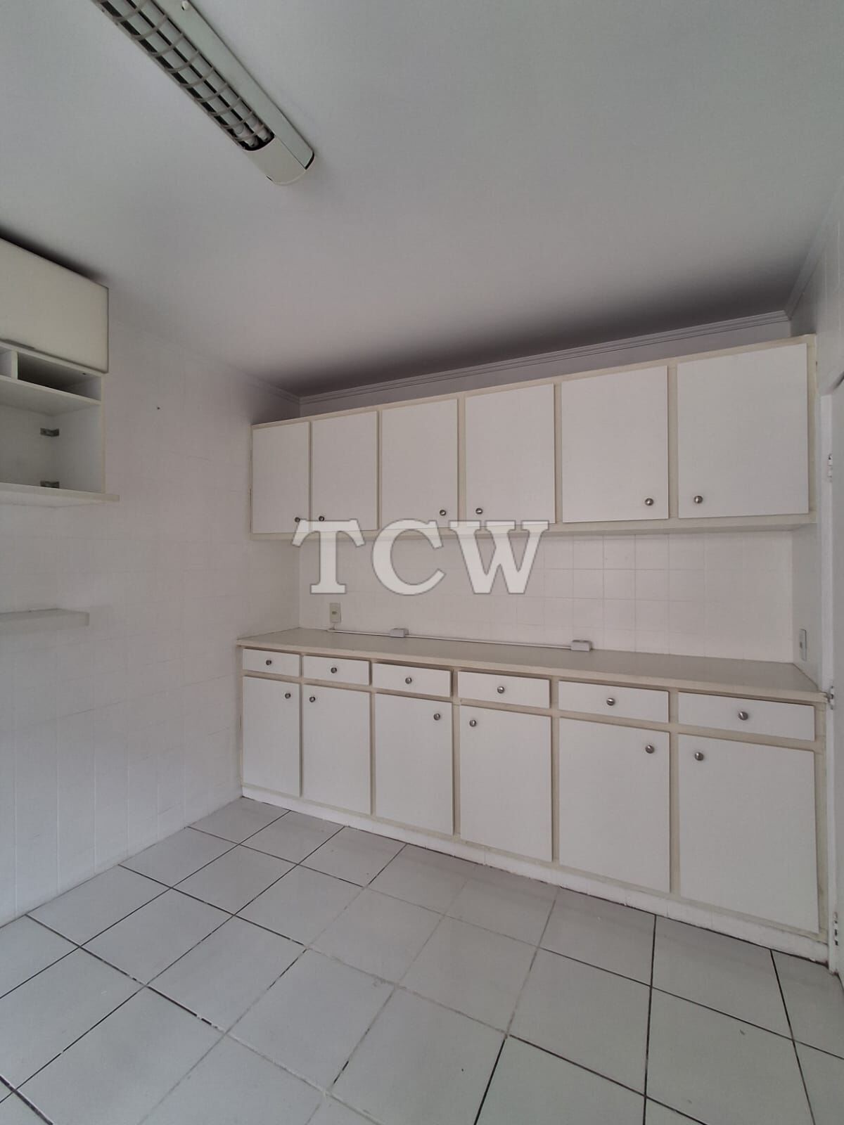 Apartamento para alugar com 3 quartos, 157m² - Foto 4