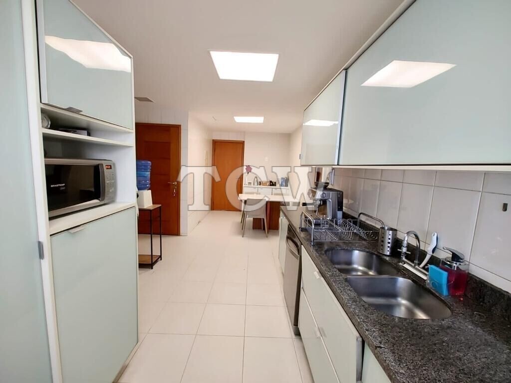 Apartamento para alugar com 3 quartos, 181m² - Foto 24