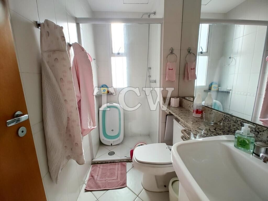 Apartamento para alugar com 3 quartos, 181m² - Foto 17