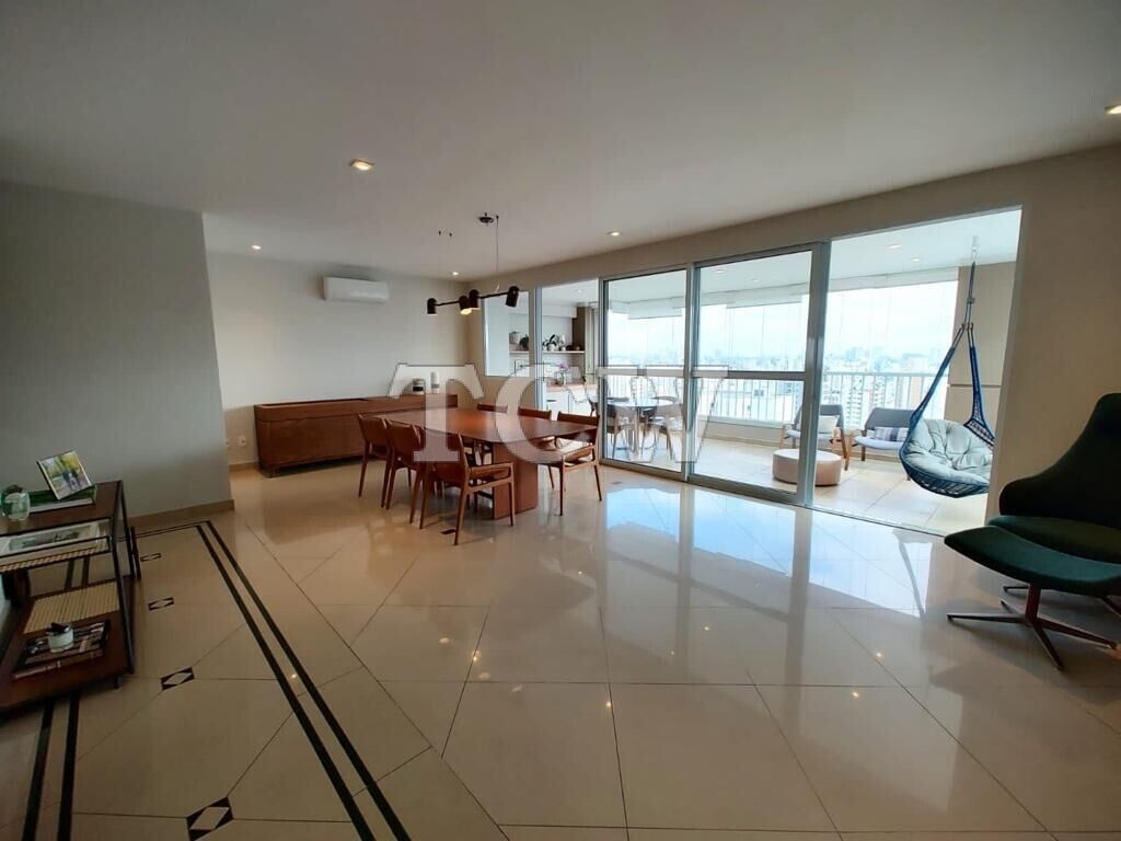 Apartamento para alugar com 3 quartos, 181m² - Foto 1