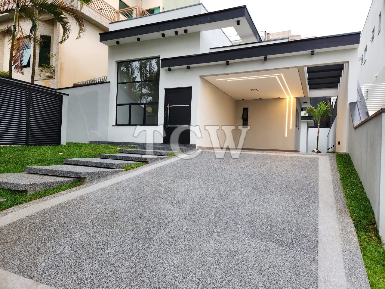 Casa de Condomínio à venda com 3 quartos, 170m² - Foto 1