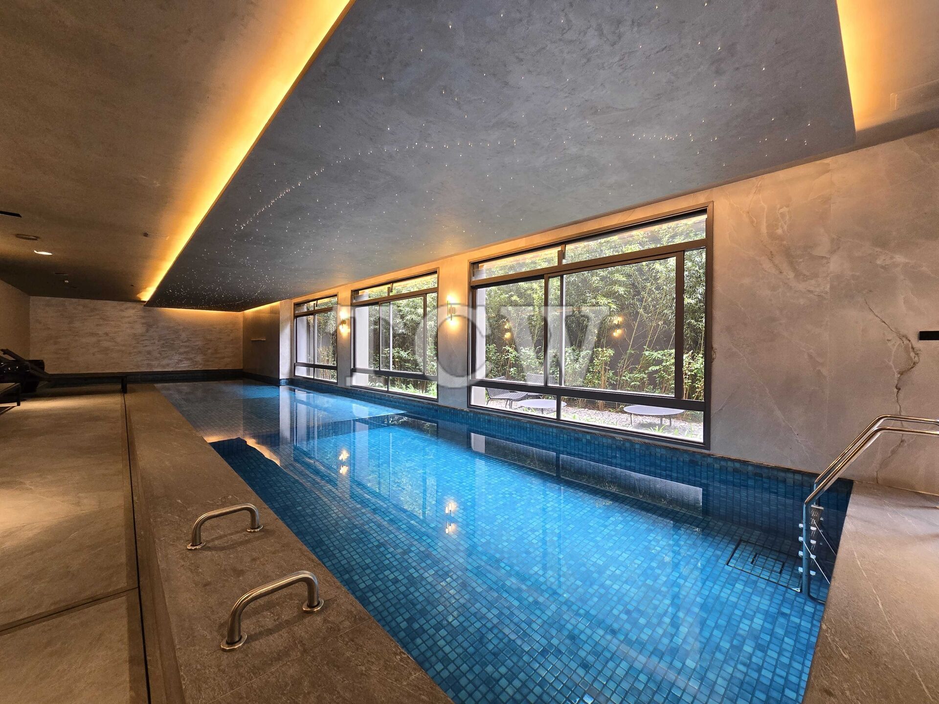 Apartamento à venda com 3 quartos, 158m² - Foto 12