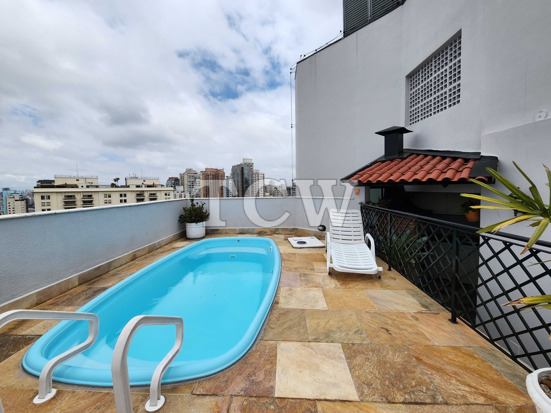 Cobertura à venda com 2 quartos, 181m² - Foto 3