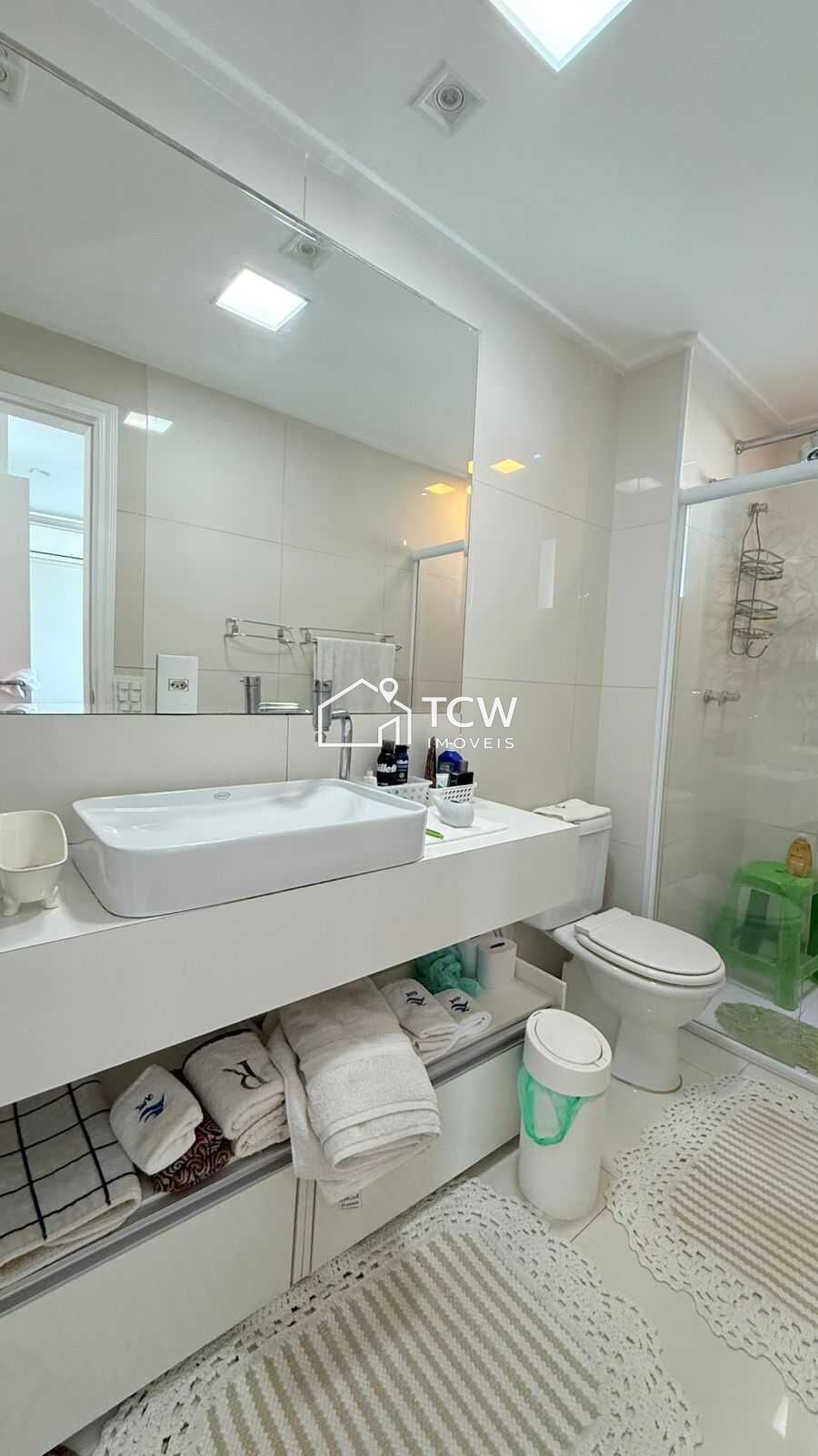 Cobertura, 3 quartos, 258 m² - Foto 22