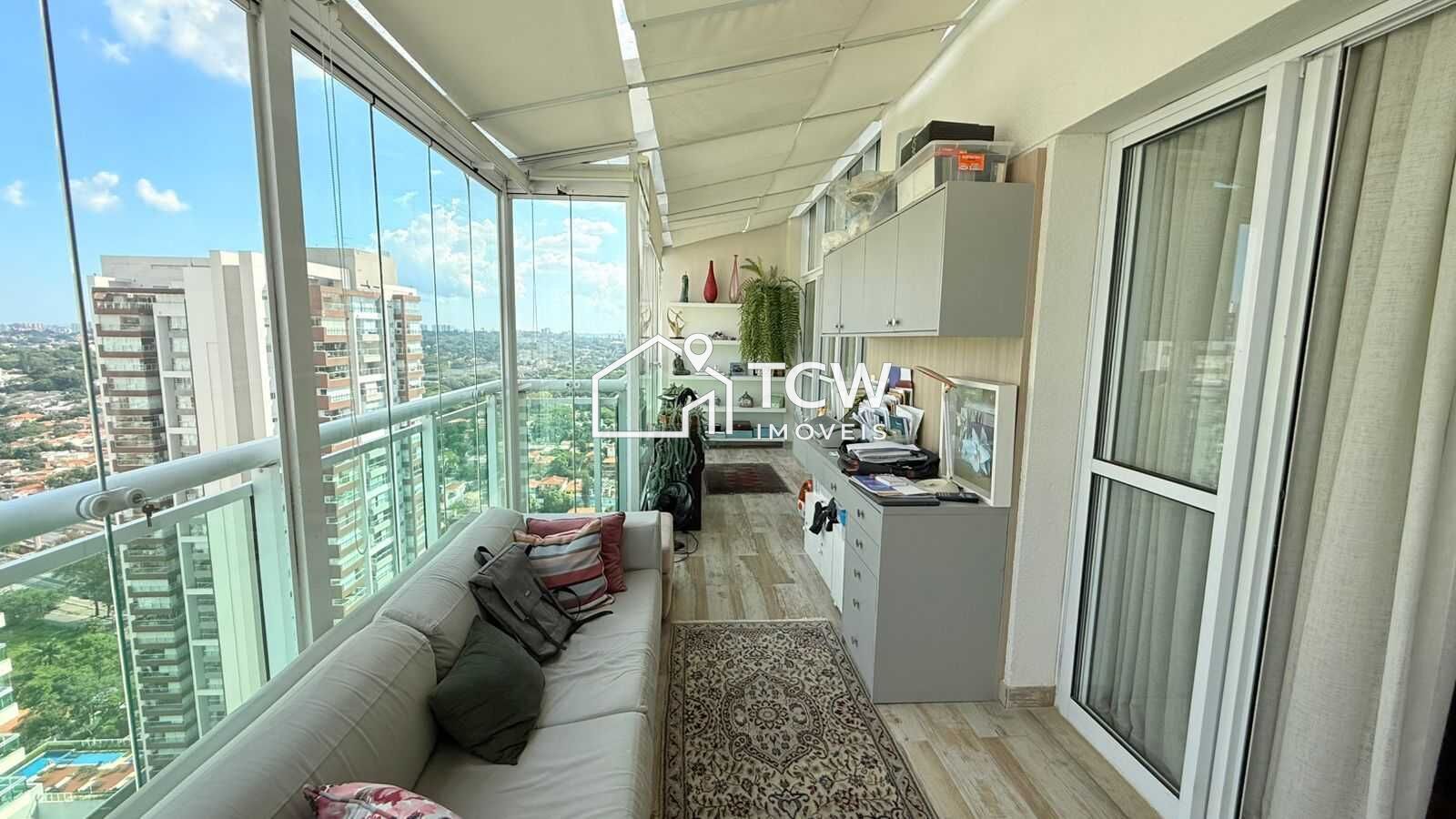 Cobertura, 3 quartos, 258 m² - Foto 4