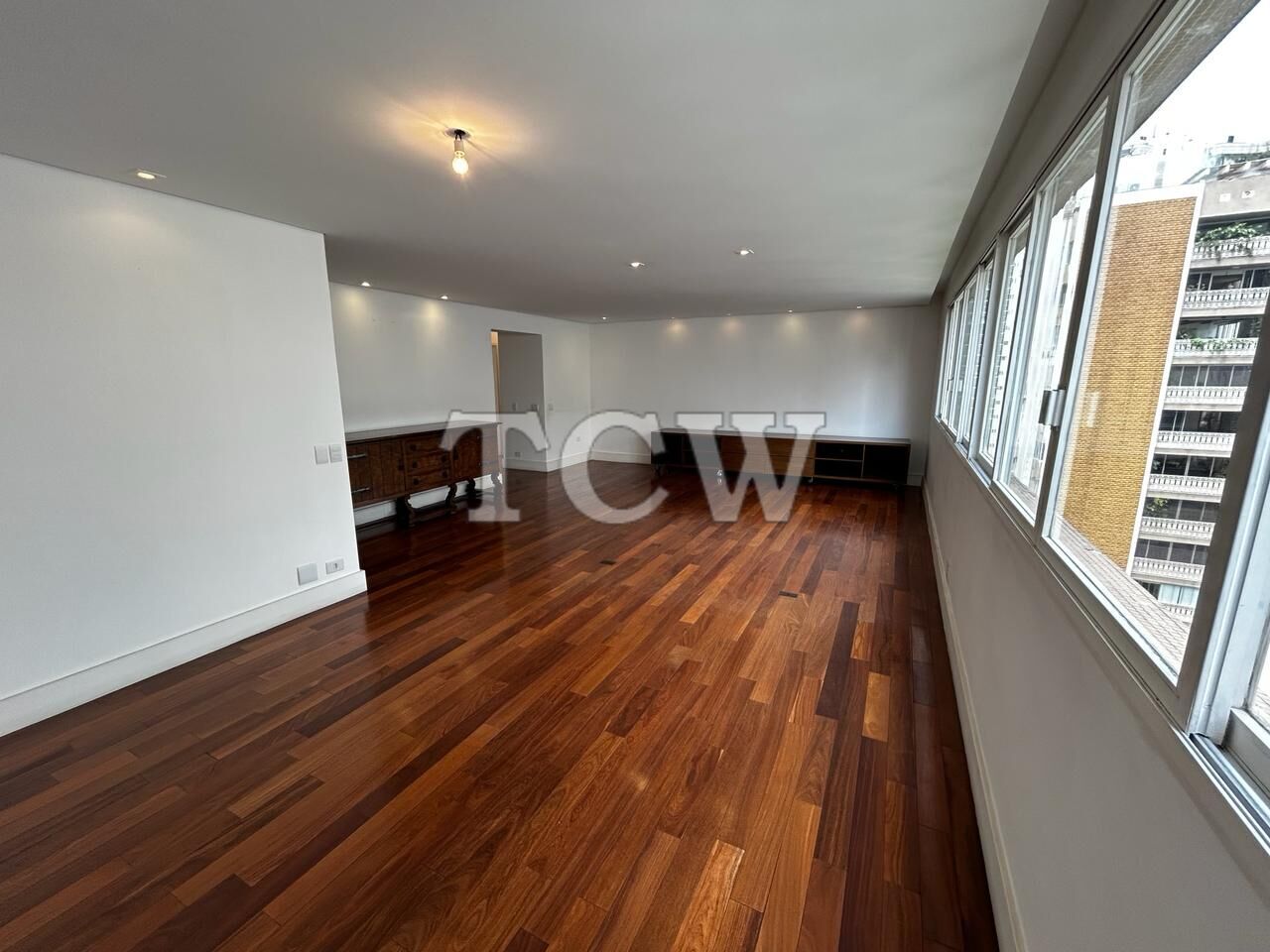 Apartamento, 3 quartos, 190 m² - Foto 1