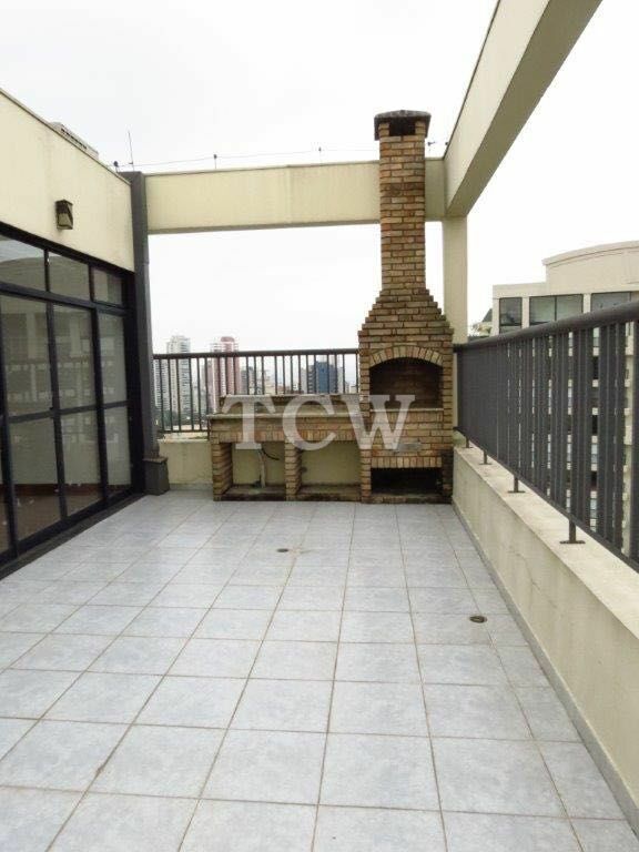 Cobertura à venda com 3 quartos, 230m² - Foto 2