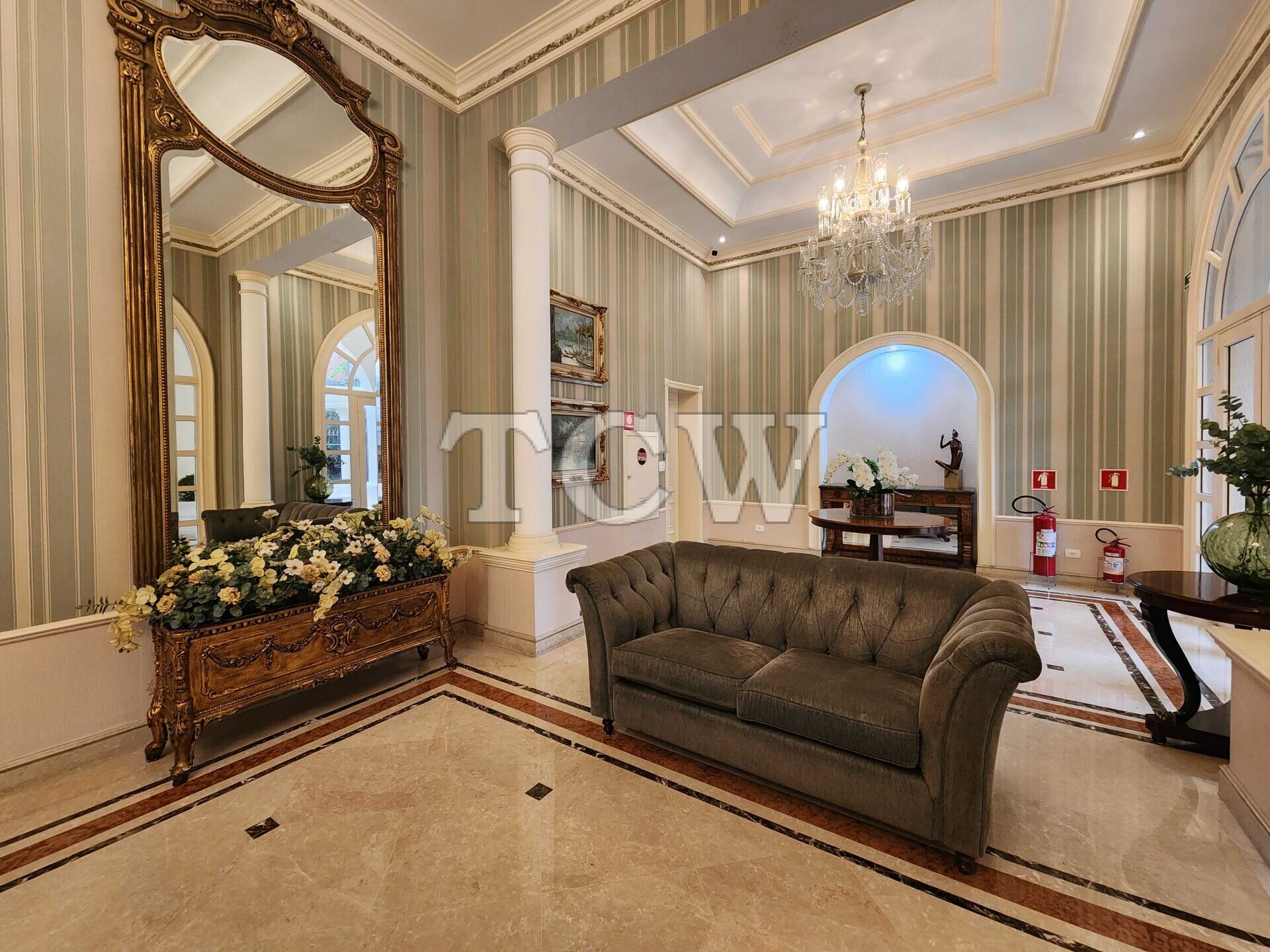 Apartamento à venda com 3 quartos, 335m² - Foto 4