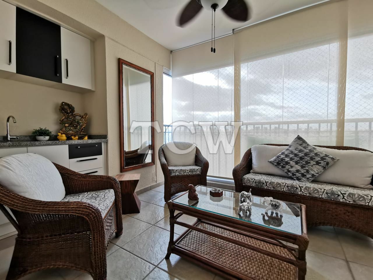 Apartamento à venda com 4 quartos, 176m² - Foto 2