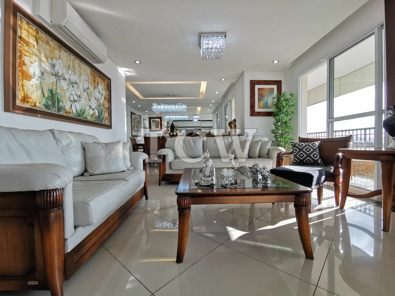 Apartamento à venda com 4 quartos, 176m² - Foto 1
