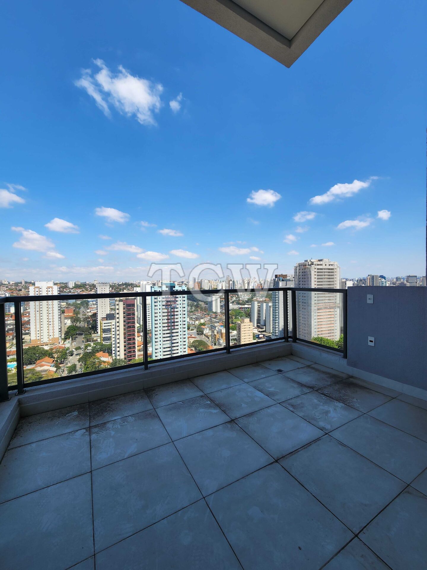 Apartamento à venda com 2 quartos, 96m² - Foto 2