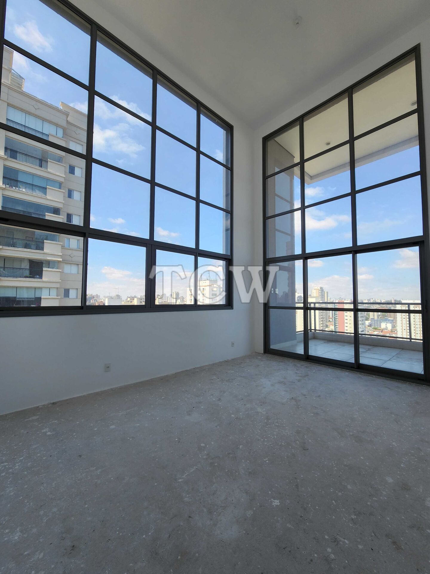 Apartamento à venda com 2 quartos, 96m² - Foto 1