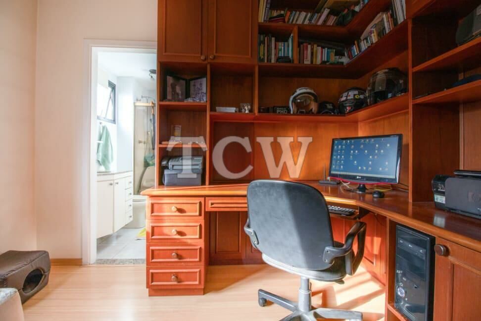 Apartamento à venda com 3 quartos, 117m² - Foto 10