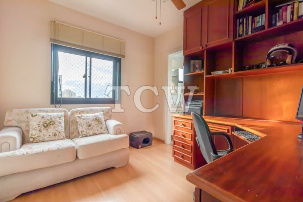 Apartamento à venda com 3 quartos, 117m² - Foto 9