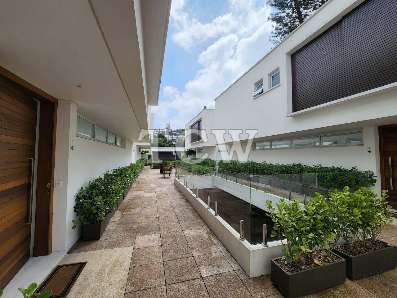 Casa de Condomínio à venda com 4 quartos, 360m² - Foto 9