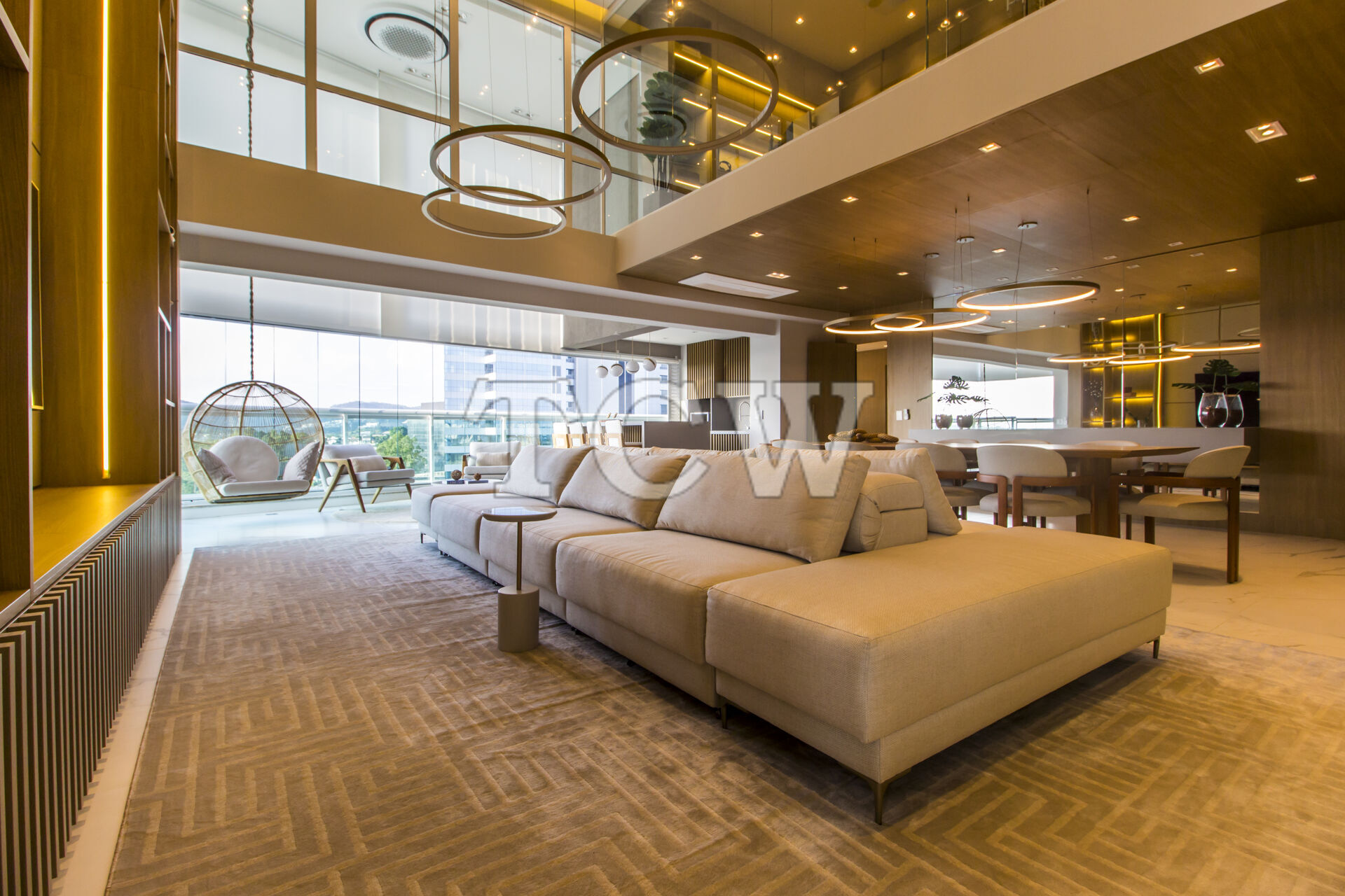 Apartamento, 3 quartos, 376 m² - Foto 1