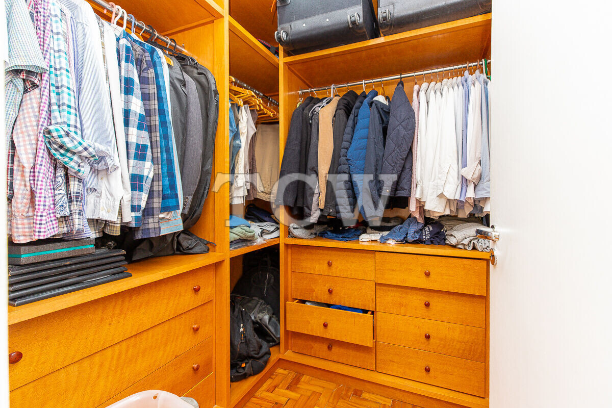 Apartamento à venda com 3 quartos, 330m² - Foto 30