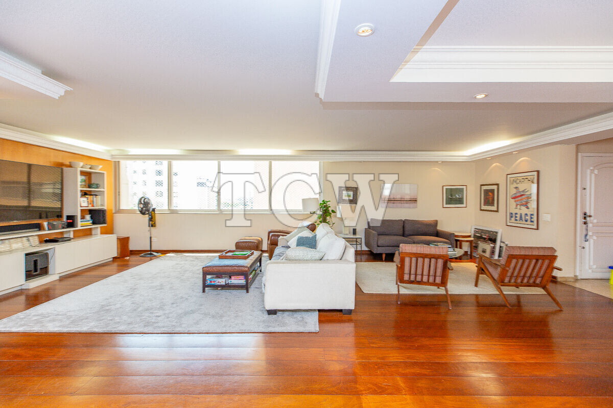 Apartamento à venda com 3 quartos, 330m² - Foto 1