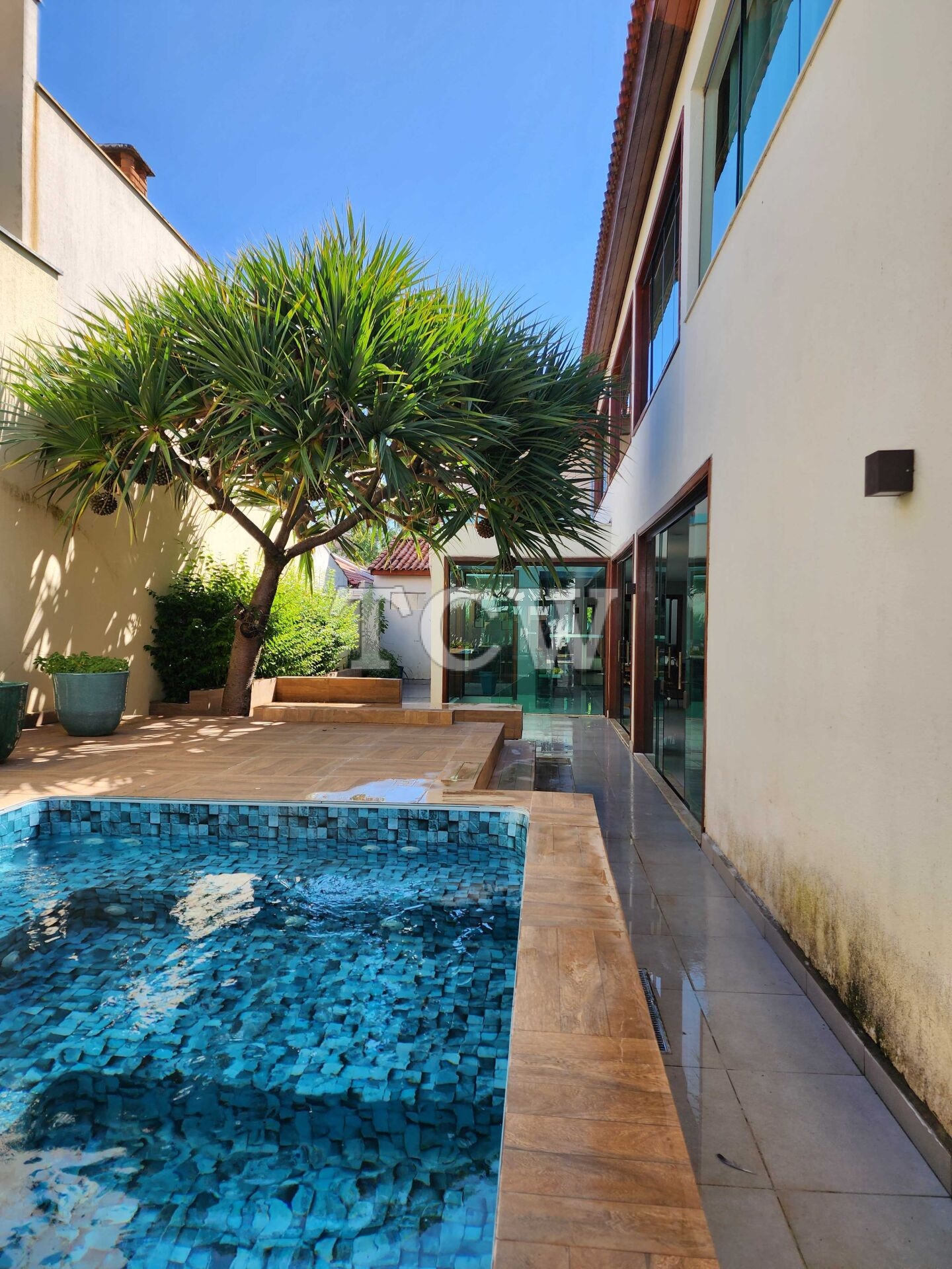 Casa de Condomínio à venda com 7 quartos, 500m² - Foto 22