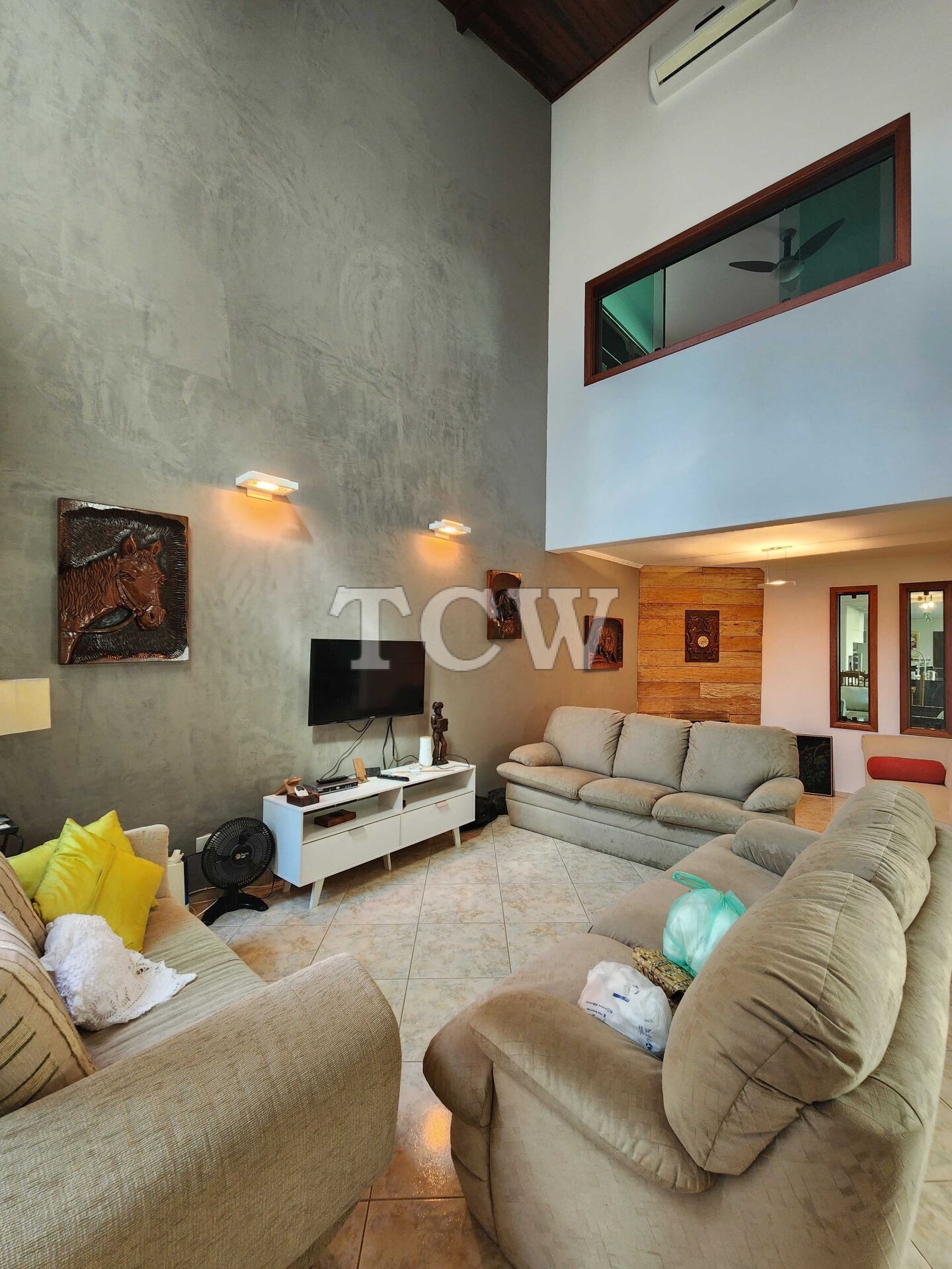 Casa de Condomínio à venda com 7 quartos, 500m² - Foto 1