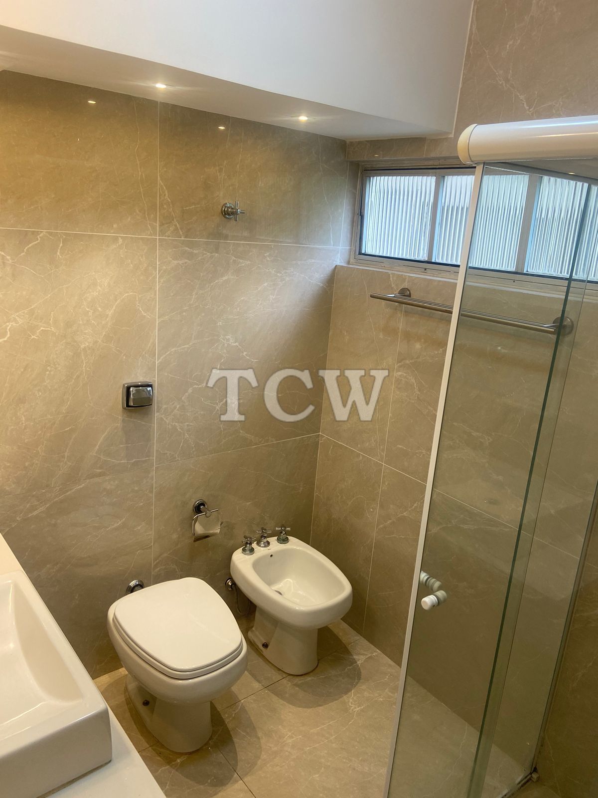 Apartamento para alugar com 3 quartos, 150m² - Foto 10