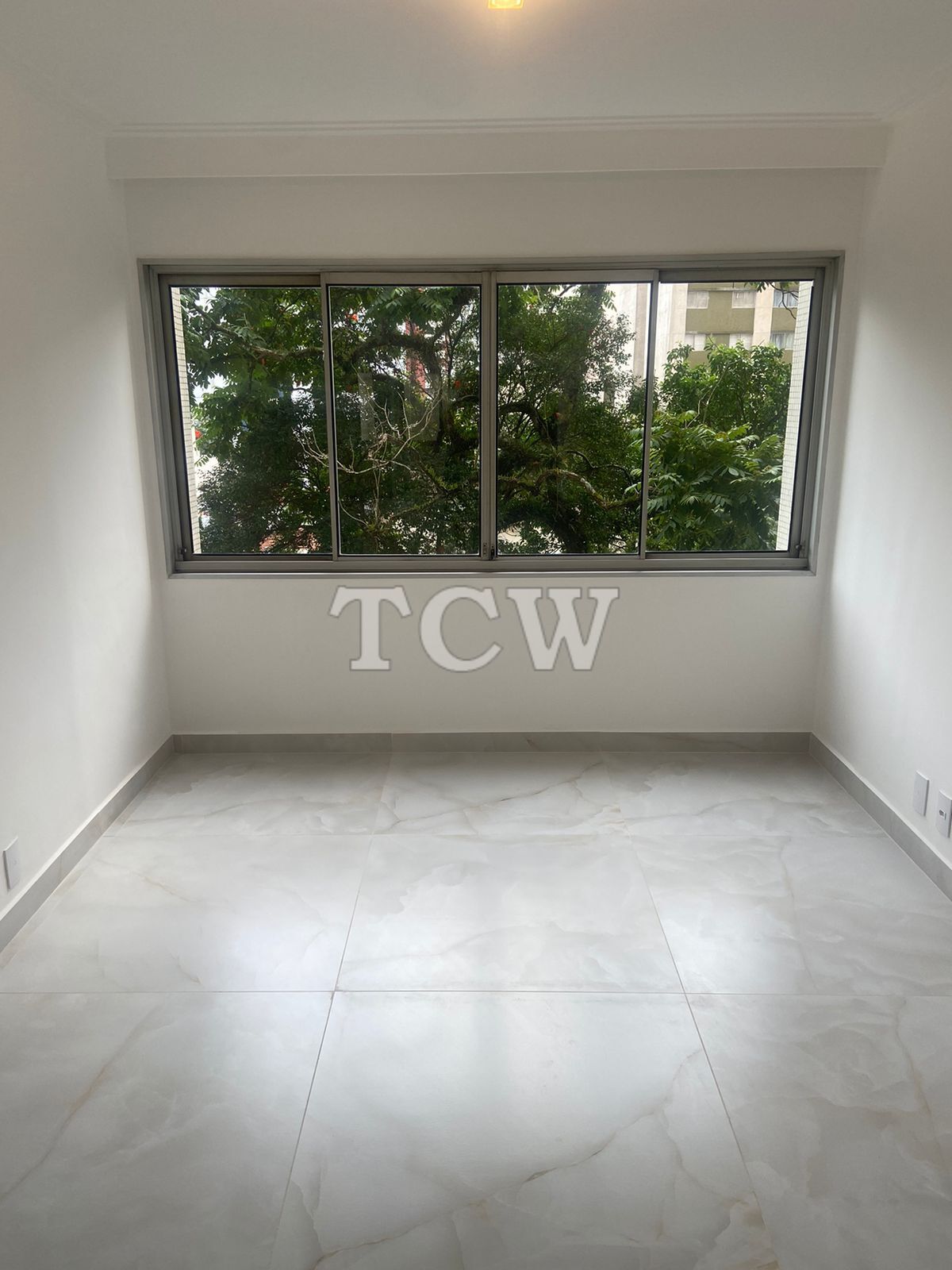 Apartamento para alugar com 3 quartos, 150m² - Foto 3