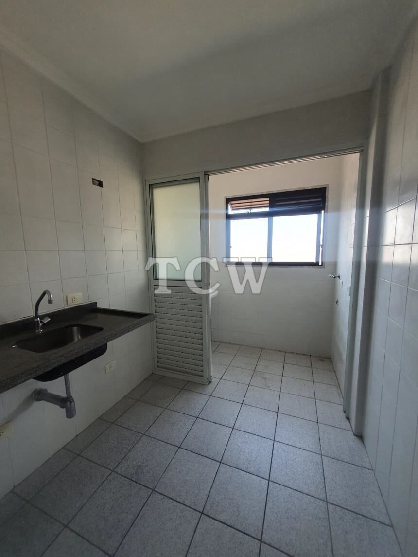Apartamento à venda com 2 quartos, 64m² - Foto 13