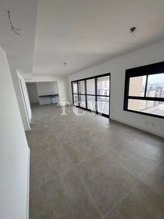 Apartamento à venda com 3 quartos, 141m² - Foto 3