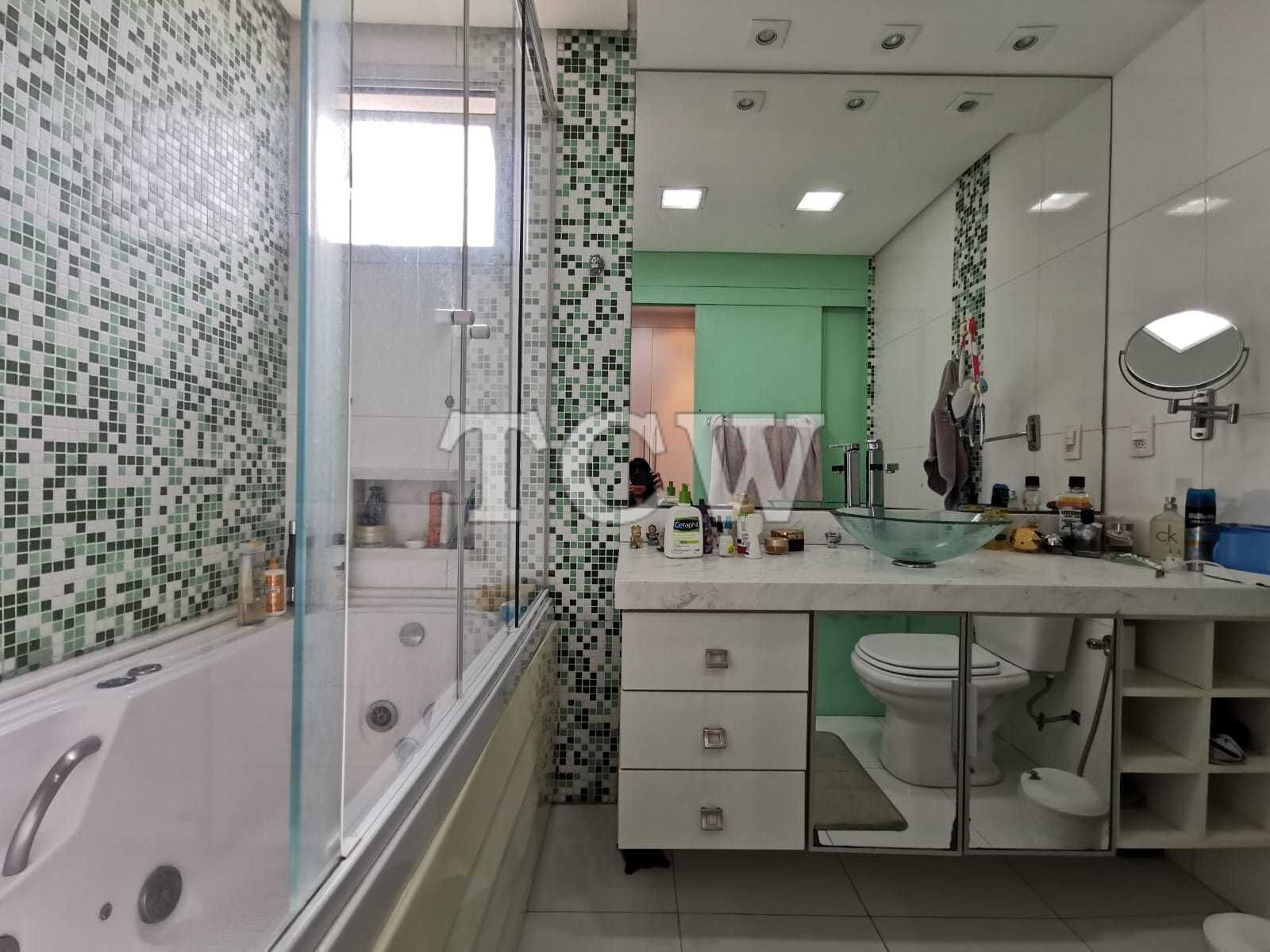 Apartamento à venda com 3 quartos, 176m² - Foto 33