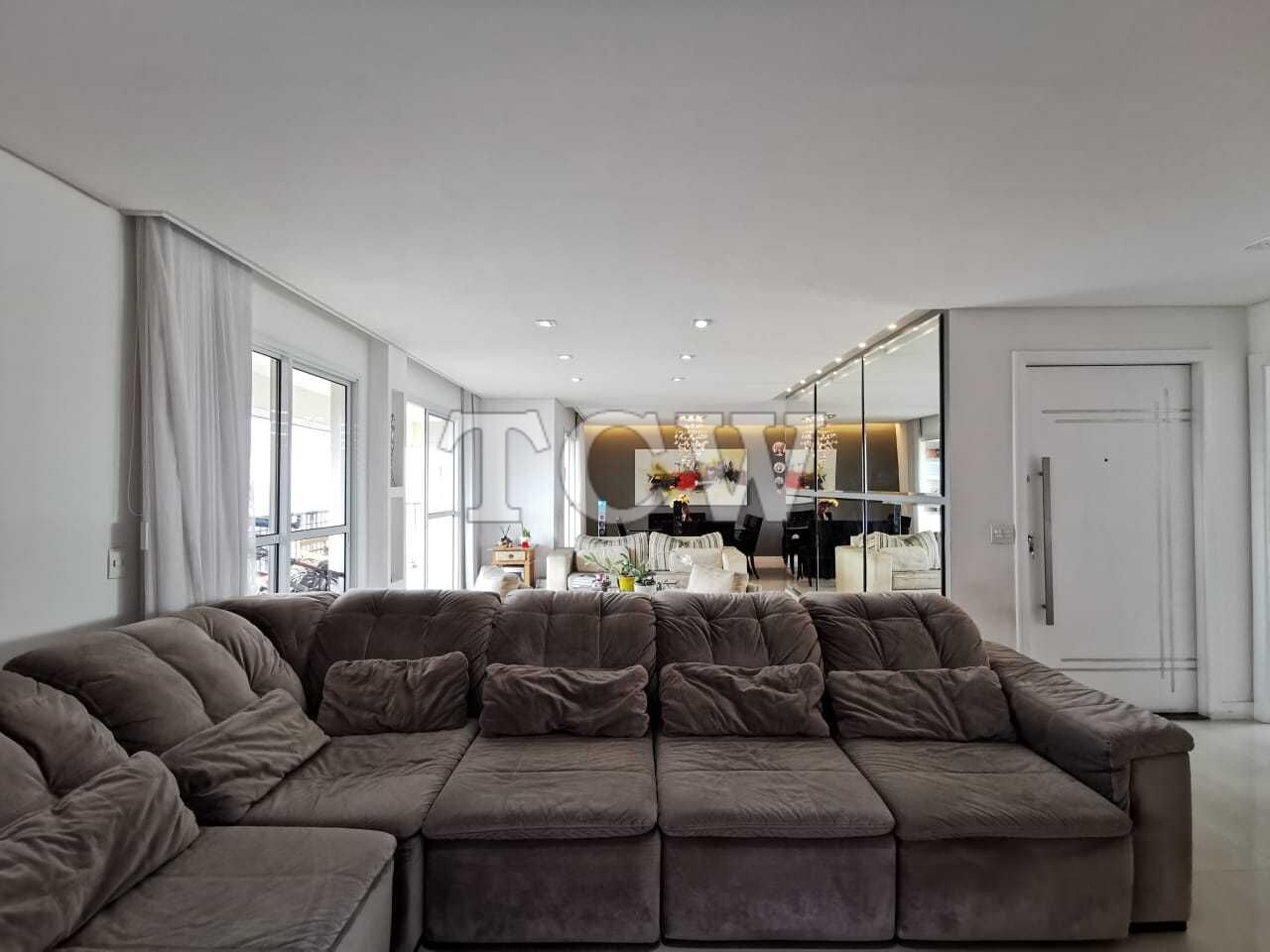 Apartamento à venda com 3 quartos, 176m² - Foto 4