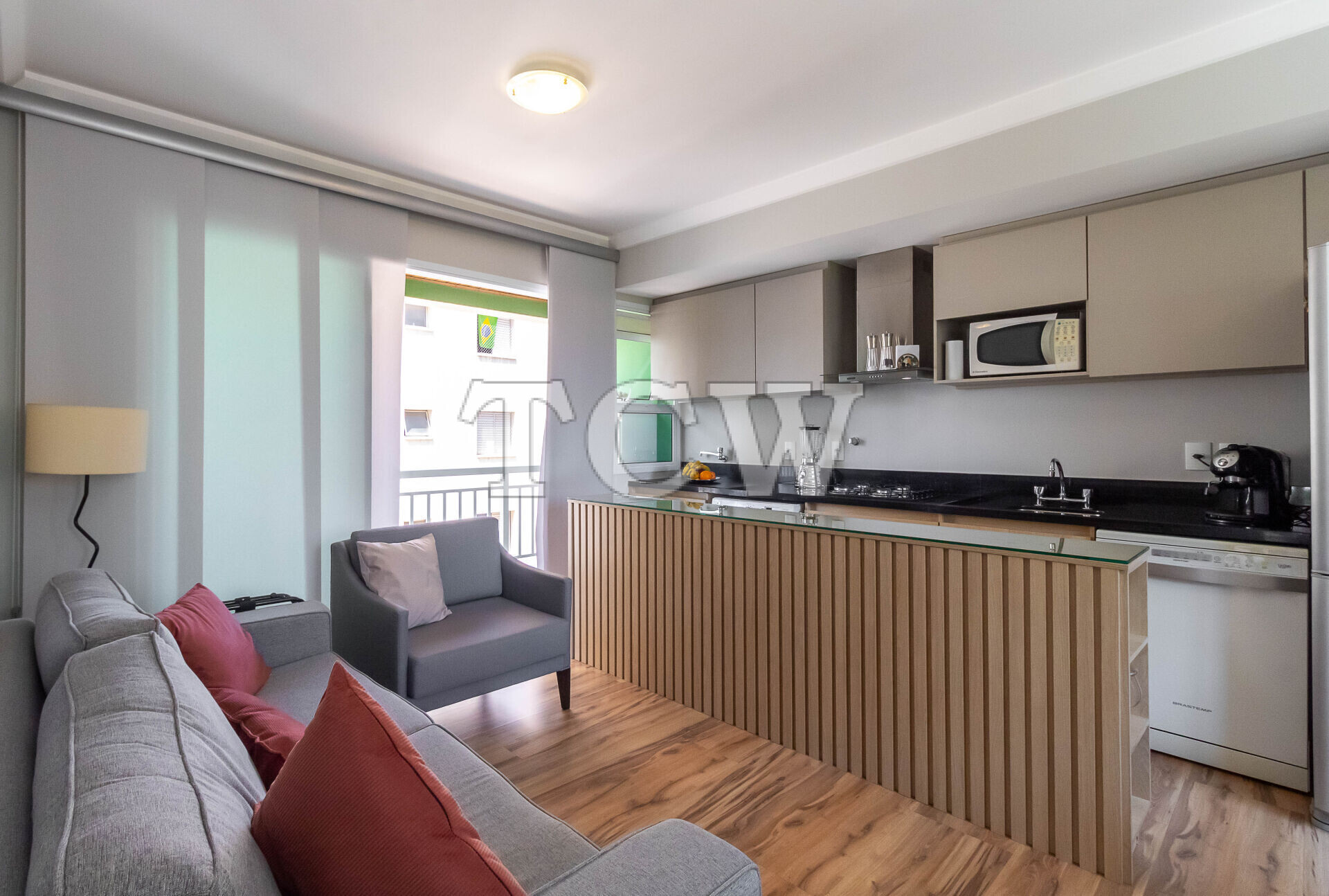 Apartamento à venda com 2 quartos, 72m² - Foto 4