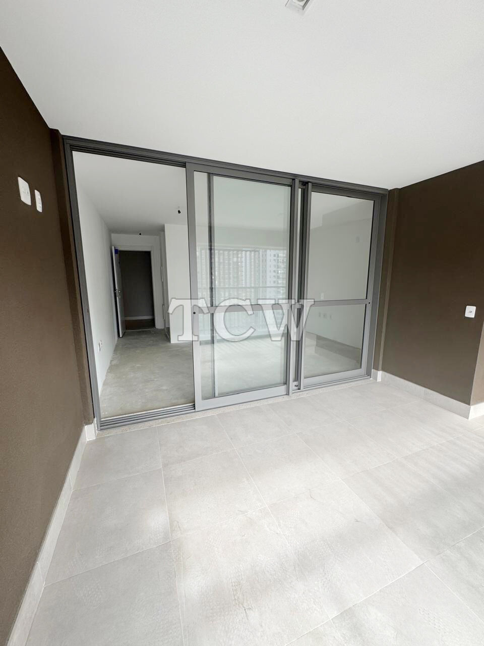 Apartamento à venda com 2 quartos, 74m² - Foto 3