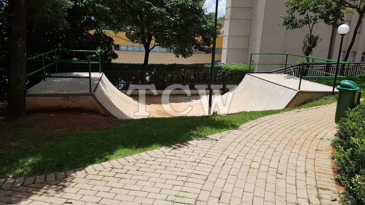 Apartamento à venda com 3 quartos, 176m² - Foto 13