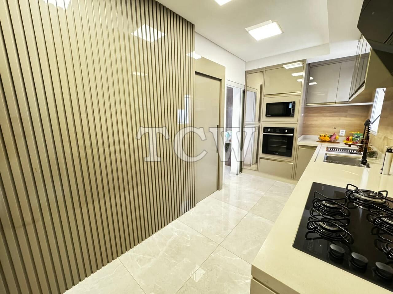 Apartamento à venda com 3 quartos, 146m² - Foto 15