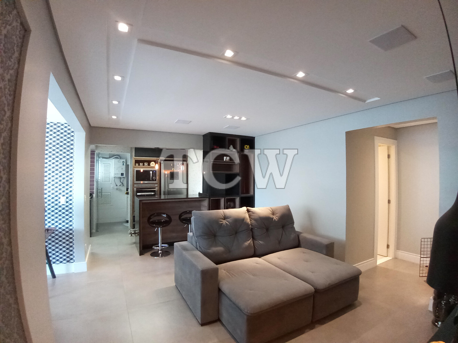 Apartamento à venda com 3 quartos, 96m² - Foto 1