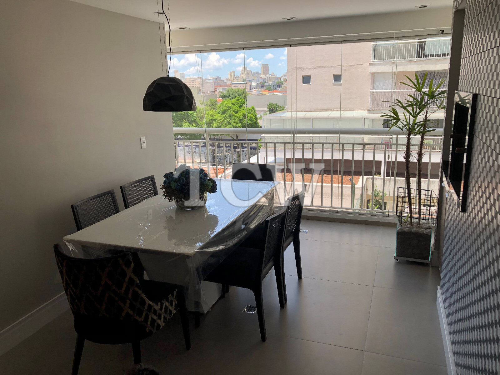 Apartamento à venda com 3 quartos, 96m² - Foto 4