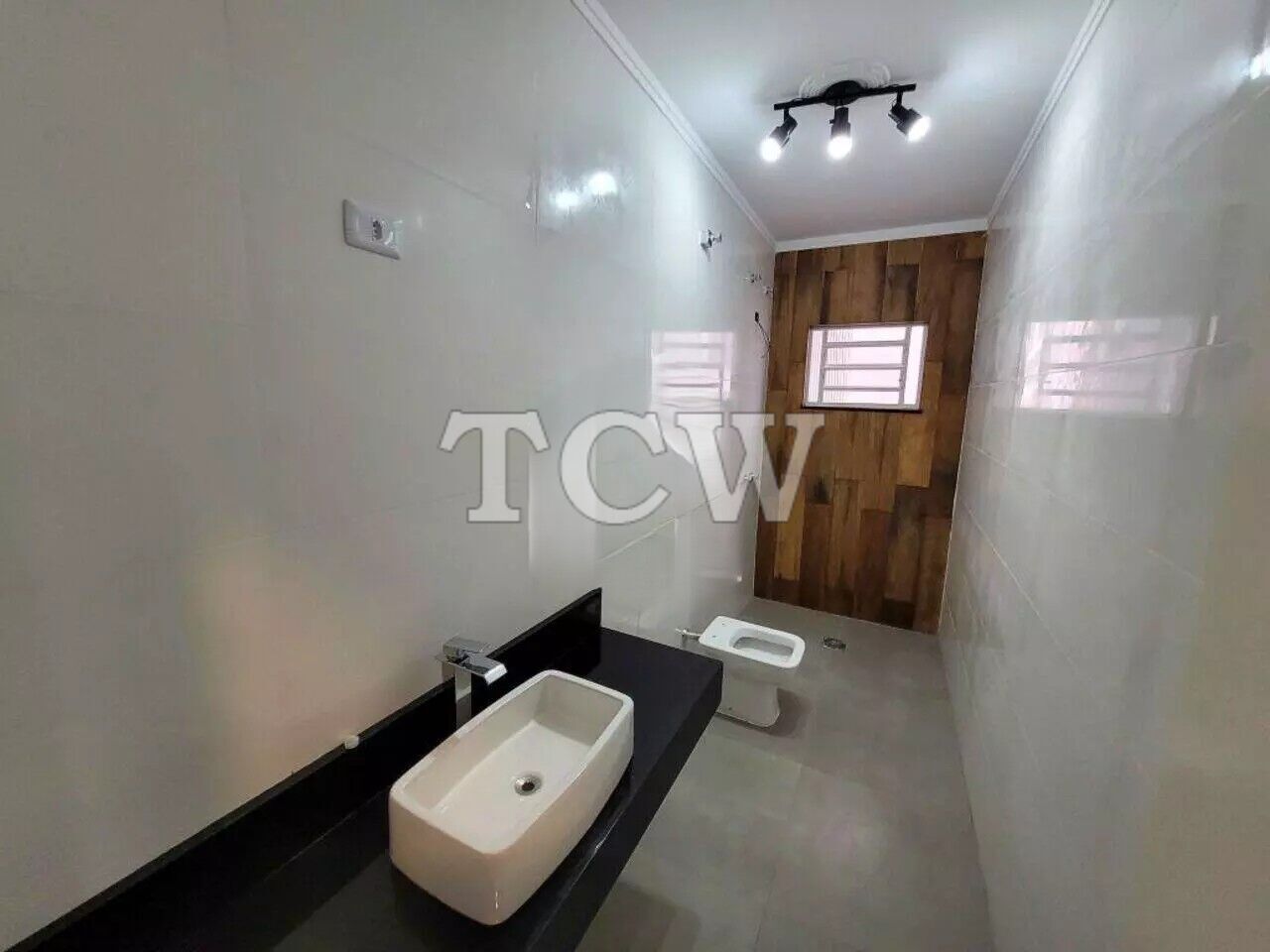 Casa à venda com 3 quartos, 210m² - Foto 20
