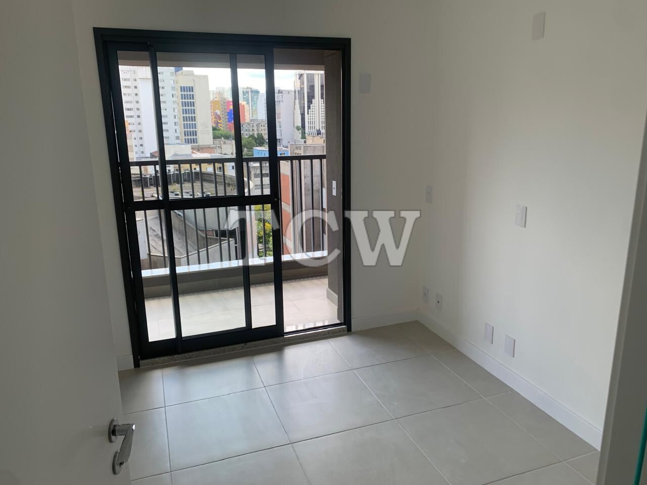 Apartamento à venda com 1 quarto, 40m² - Foto 4