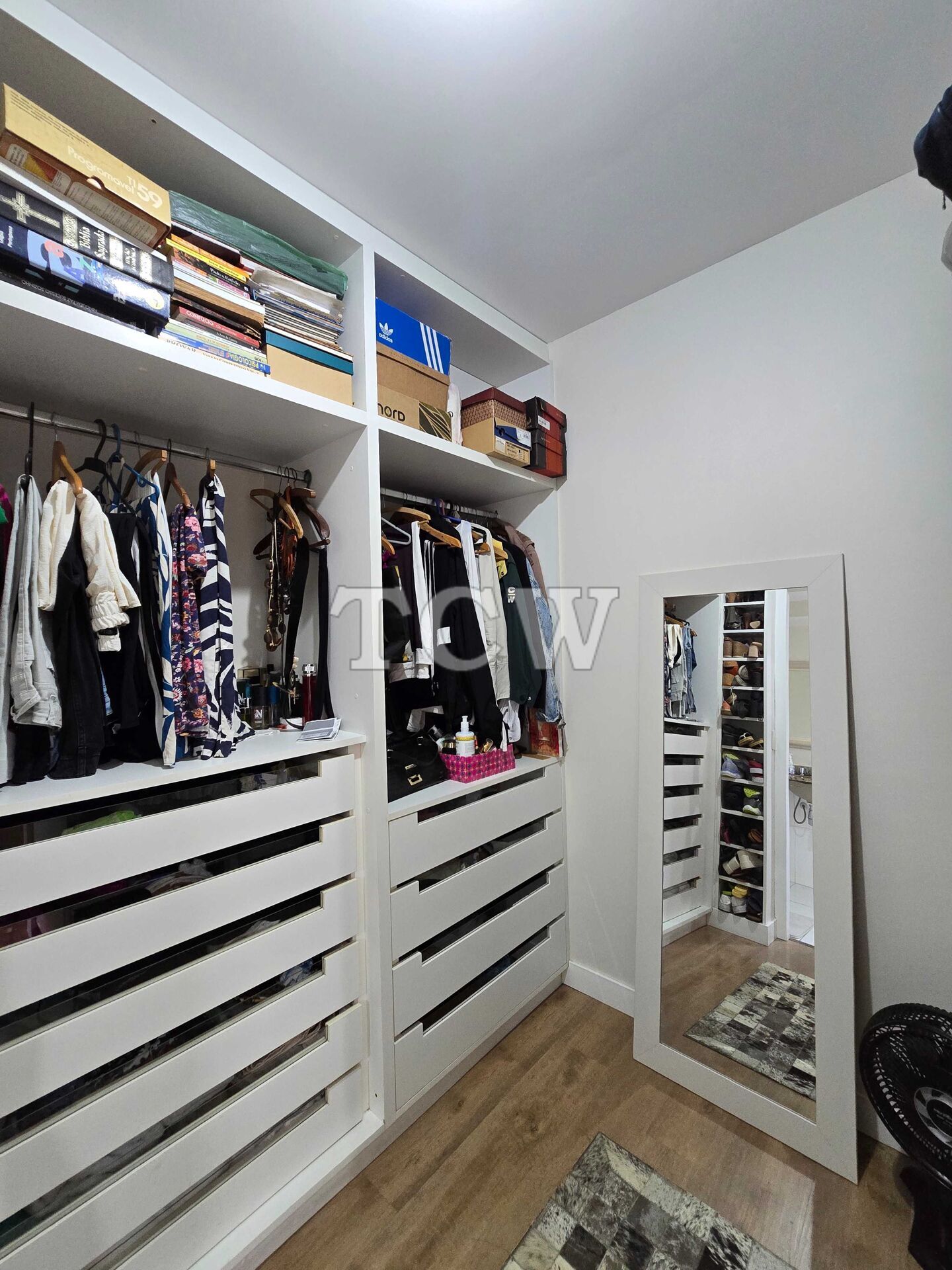 Apartamento à venda com 3 quartos, 176m² - Foto 11