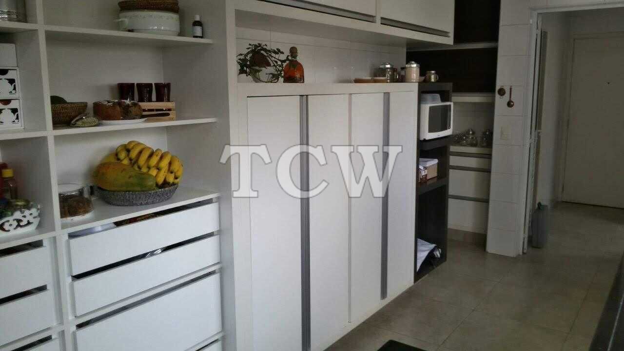 Apartamento à venda com 3 quartos, 176m² - Foto 17